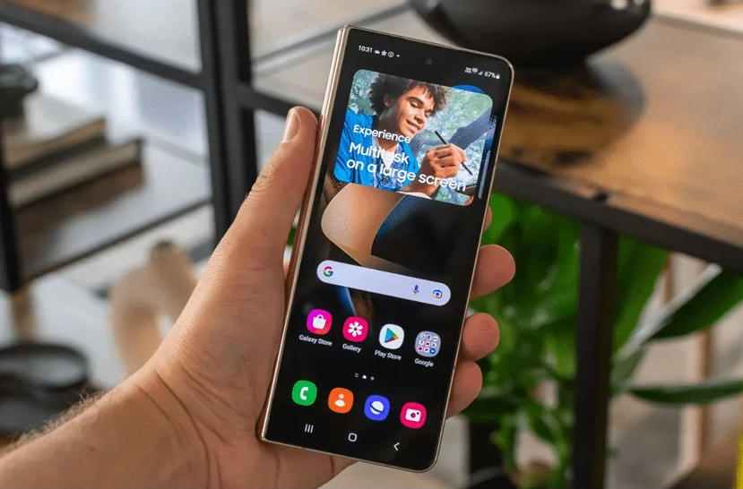 Έκπληξη από τη Samsung: Φέρνει ένα πιο προσιτό smartphone το 2023