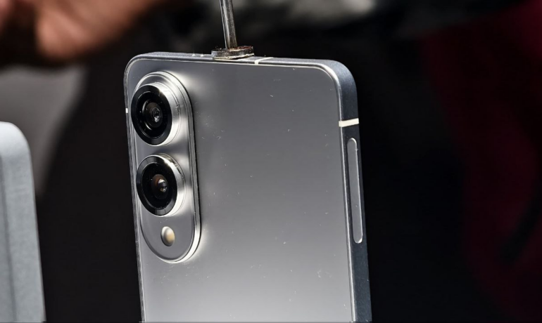 Samsung Galaxy S25 Edge: Αποκαλύφθηκαν επίσημα renders